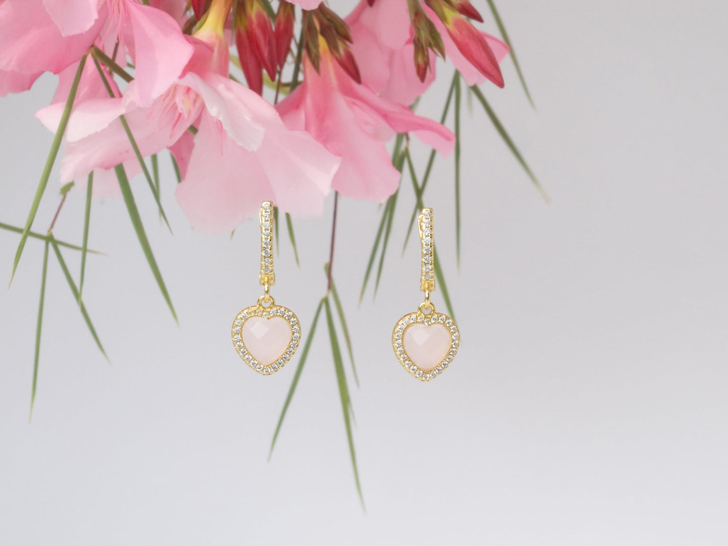 Damen Ohrringen L.O.V.E. petit , Gelb Gold Vergoldet Sterlingsilber (925) mit Zirkon facettiert, Herz Rose Quartz Form