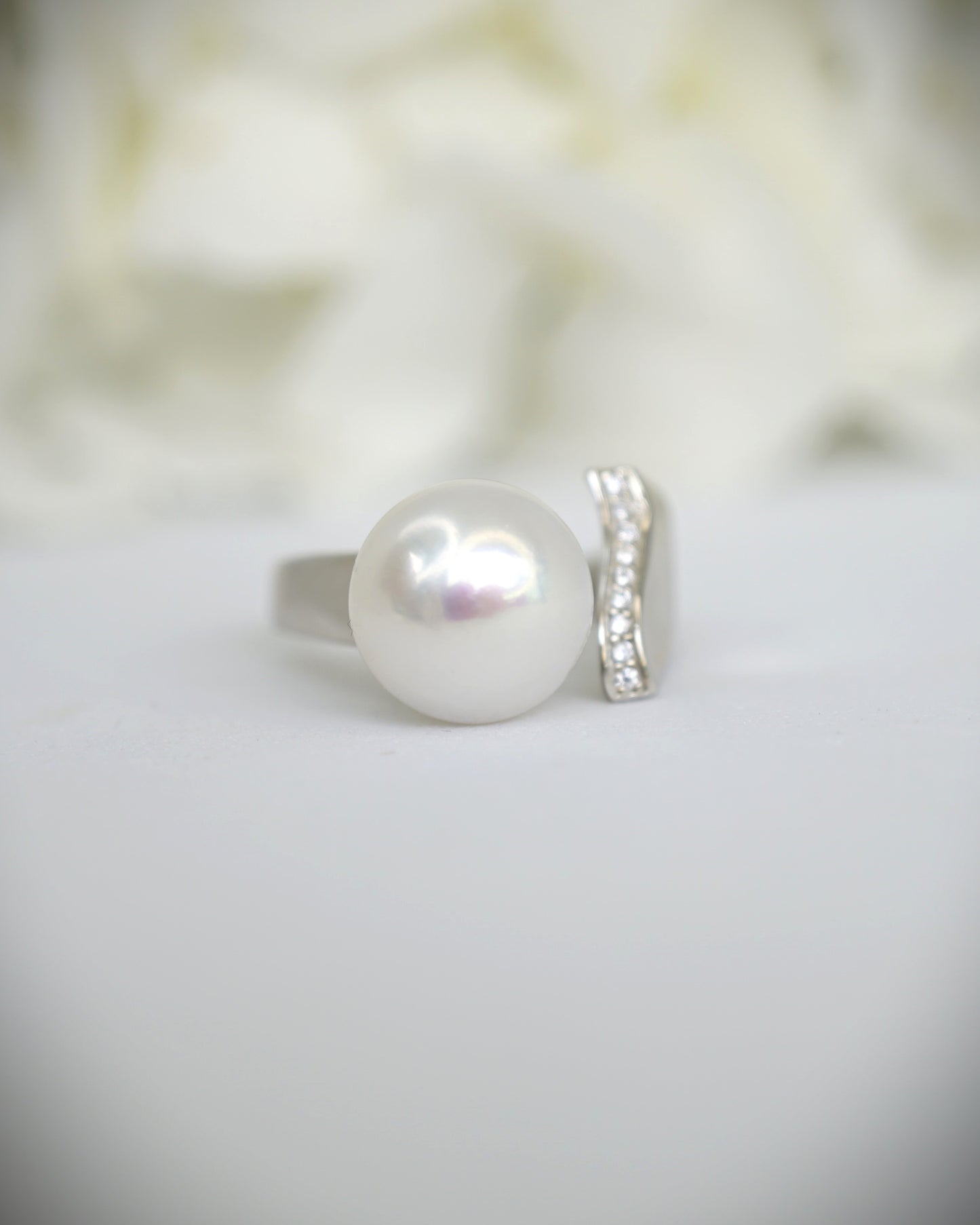 NM in White Nonua