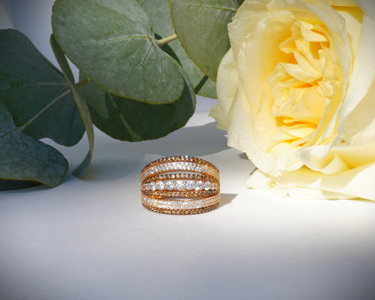 Damenring Rose vergoldet aus Sterlingsilber (925) mit Zirkon besezt