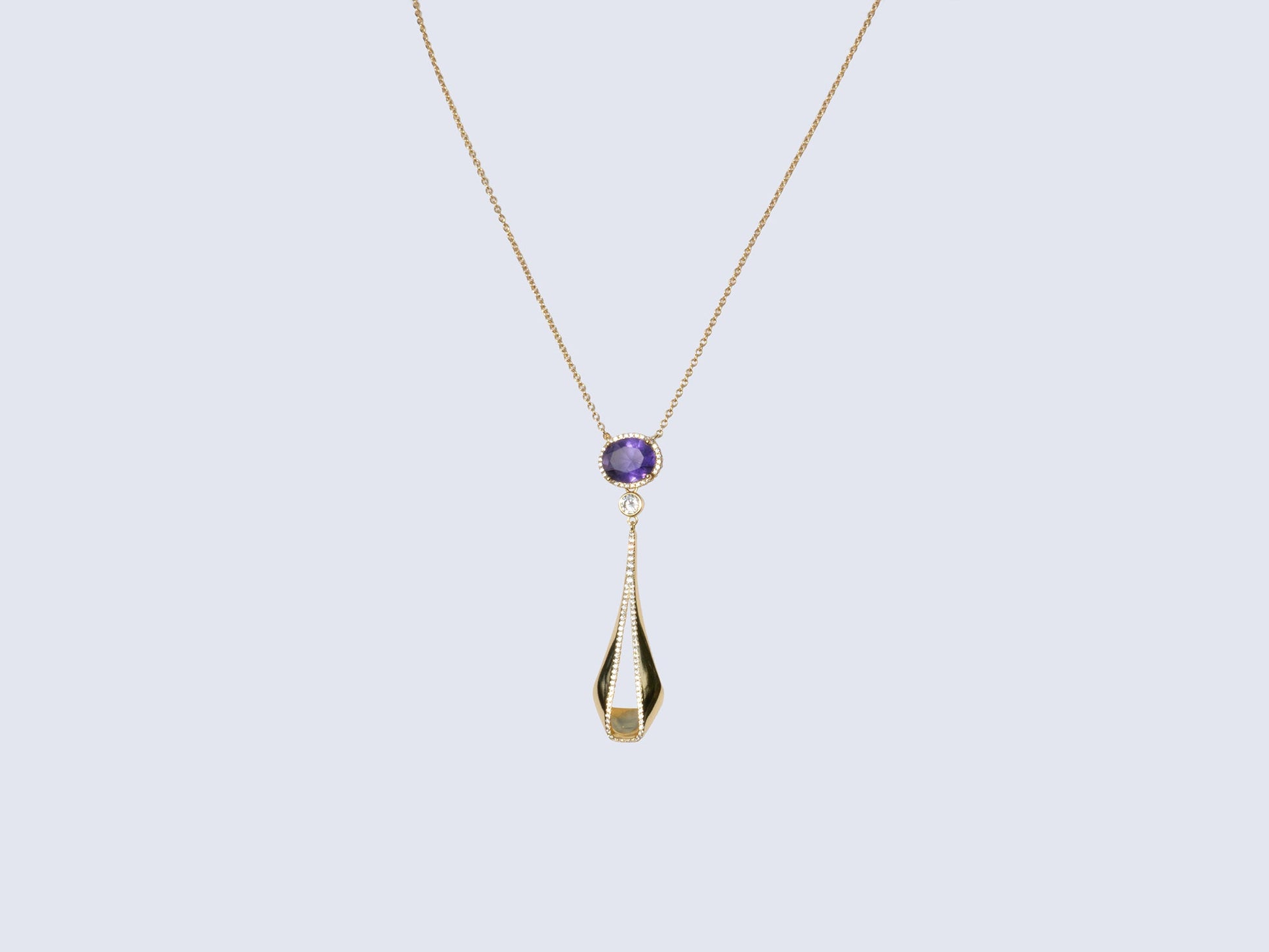Damenkette mit imposantem Anhänger in Sterlingsilber (925) in Gelb Gold vergoldet voll mit Zirkon facettiert und als Eye Catcher Sapphire farbiger Solitär