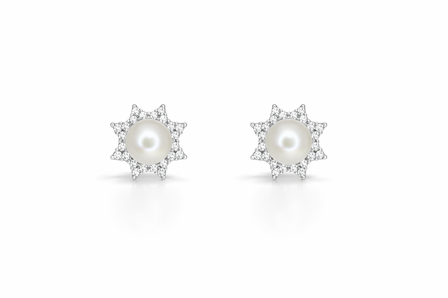 Lucia – Ohrstecker mit Süßwasserperle & Zirkon