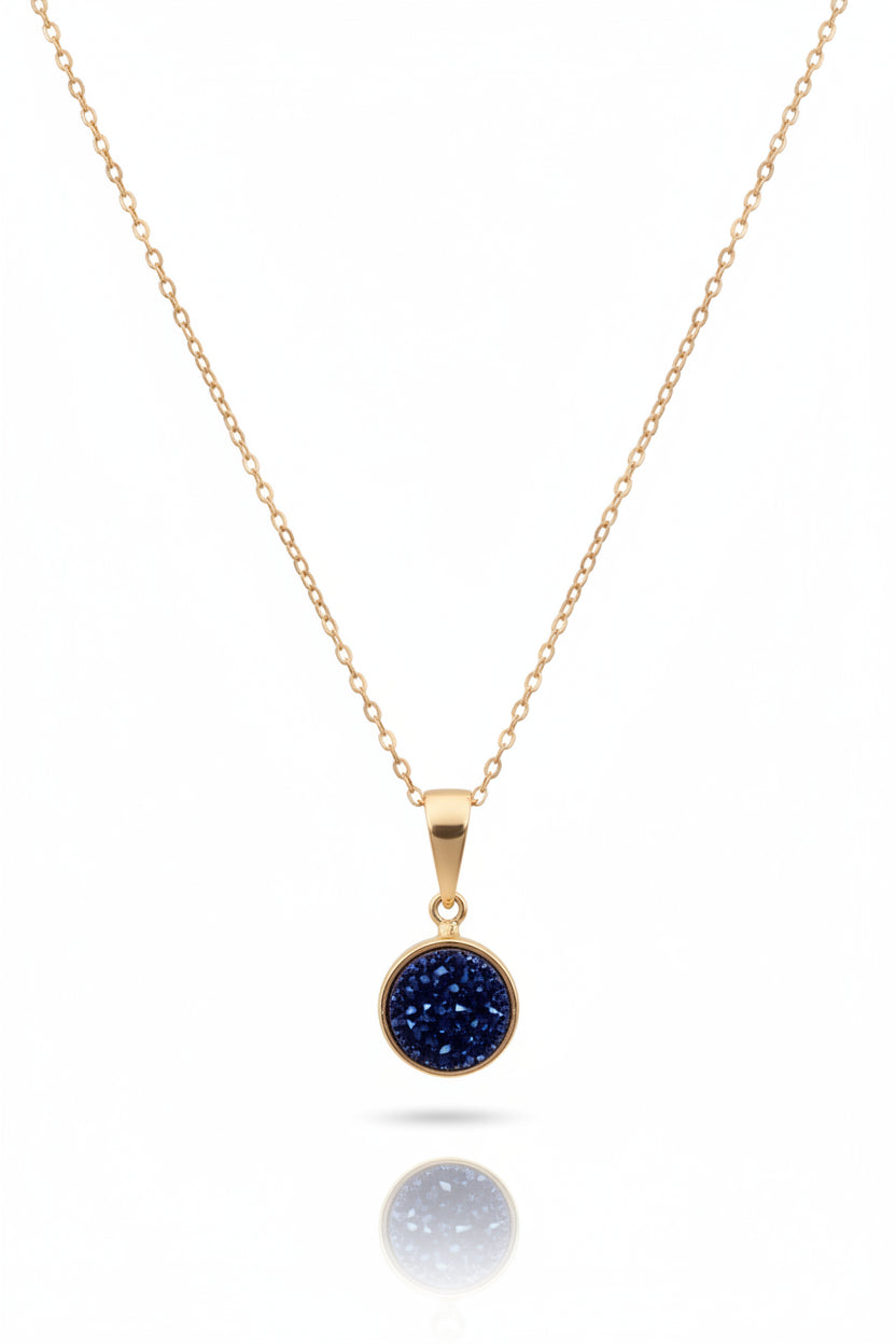 Stella Blu Kette aus 925 Silber rosévergoldet mit blauem Druzy-Anhänger